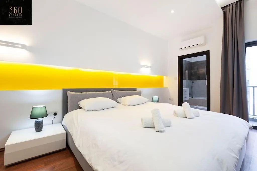 Luxury Living - Massive Central Apt With Ac & Wifi By 360 Estates Sliema 0*,  Malta