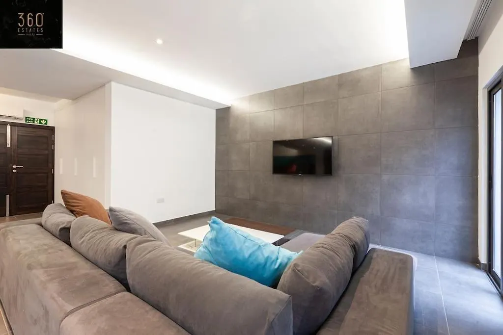 Apartment Luxury Living - Massive Central Apt With Ac & Wifi By 360 Estates Sliema
