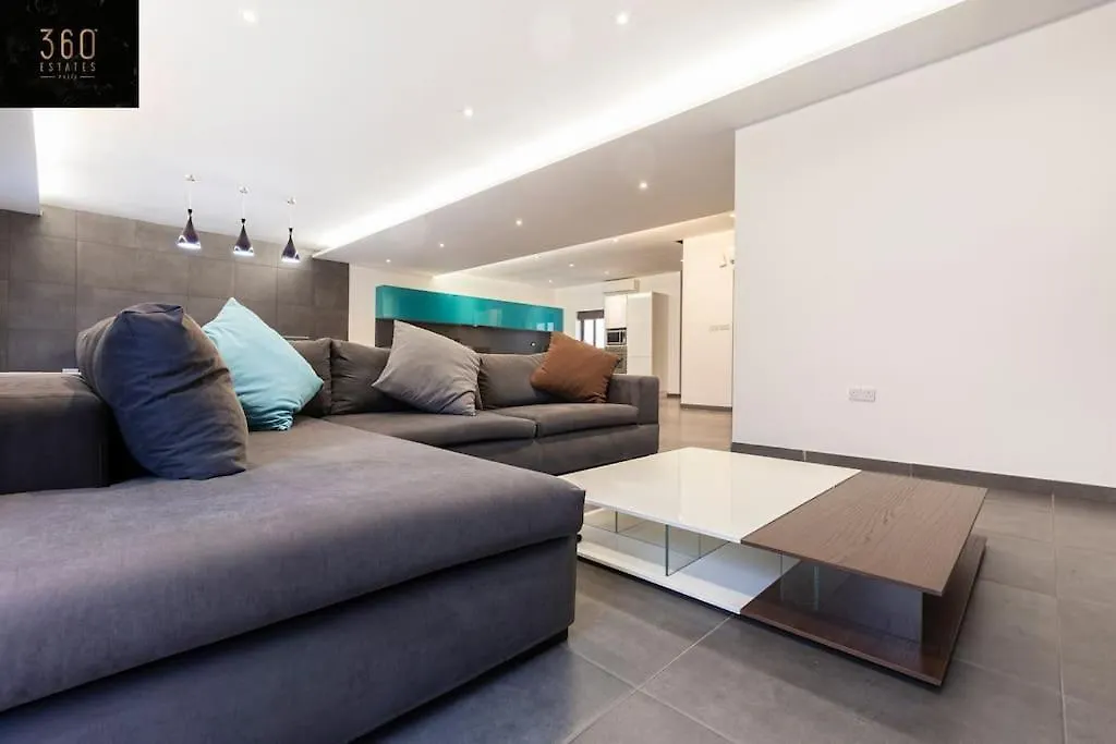 Apartment Luxury Living - Massive Central Apt With Ac & Wifi By 360 Estates Sliema Malta