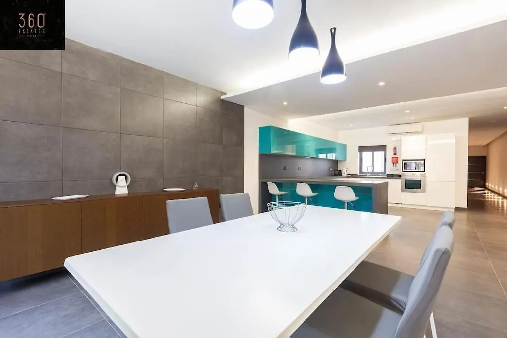 Apartment Luxury Living - Massive Central Apt With Ac & Wifi By 360 Estates Sliema