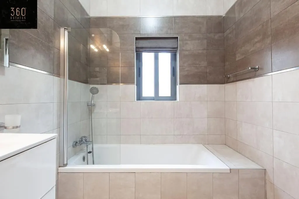 Apartment Luxury Living - Massive Central Apt With Ac & Wifi By 360 Estates Sliema Malta