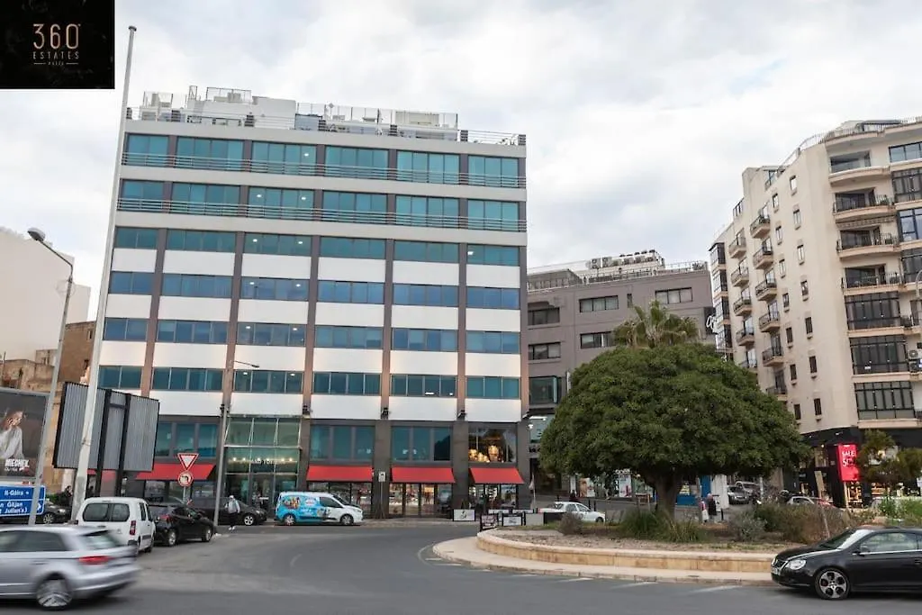 Luxury Living - Massive Central Apt With Ac & Wifi By 360 Estates Sliema