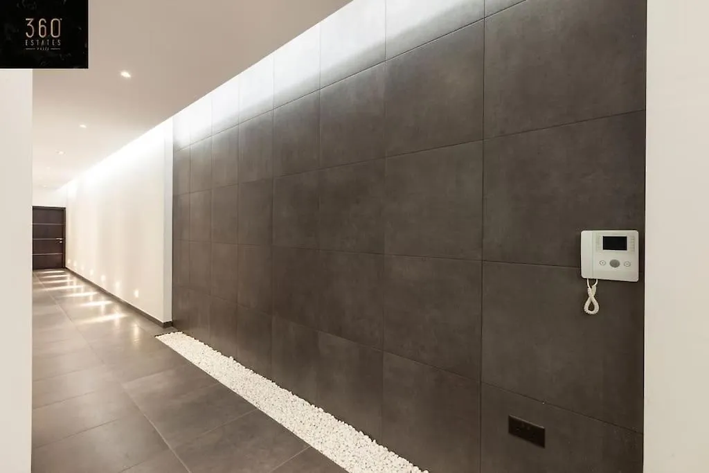 Luxury Living - Massive Central Apt With Ac & Wifi By 360 Estates Sliema Malta