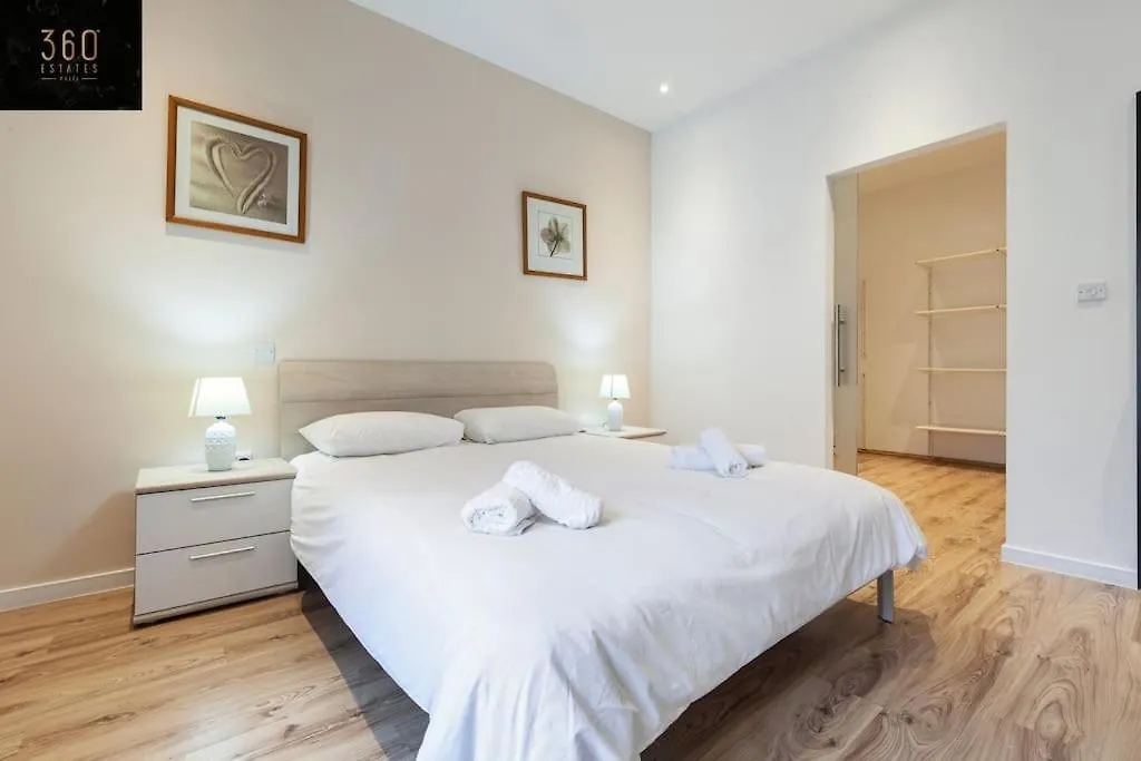 Luxury Living - Massive Central Apt With Ac & Wifi By 360 Estates Sliema